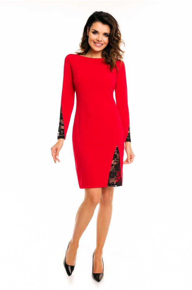 Elegancka, dopasowana sukienka dzianinowa z koronkowymi dodatkami, czerwona - dół