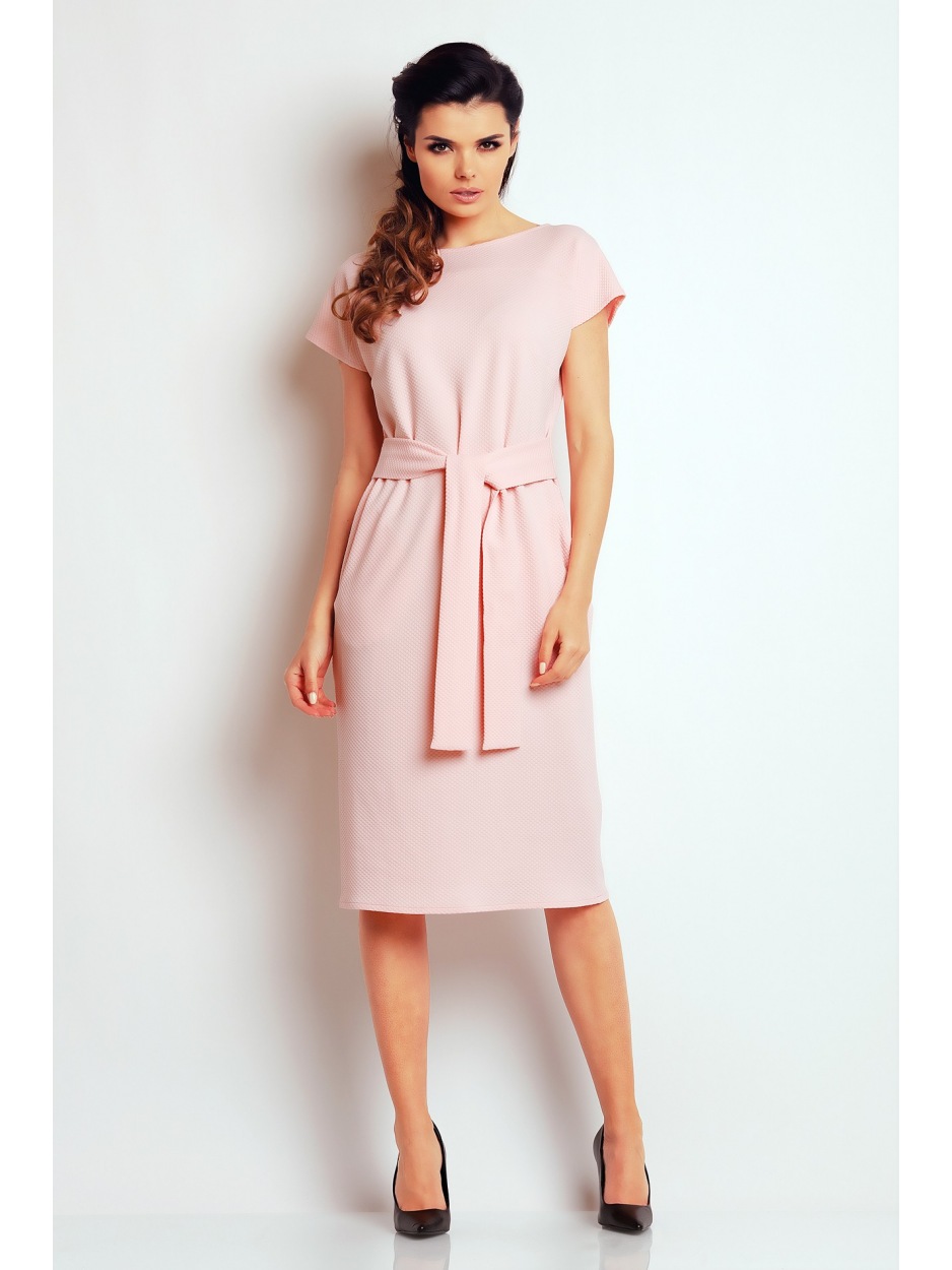Sukienka A142 - Kolor/wzór: Pudrowy róż - tył