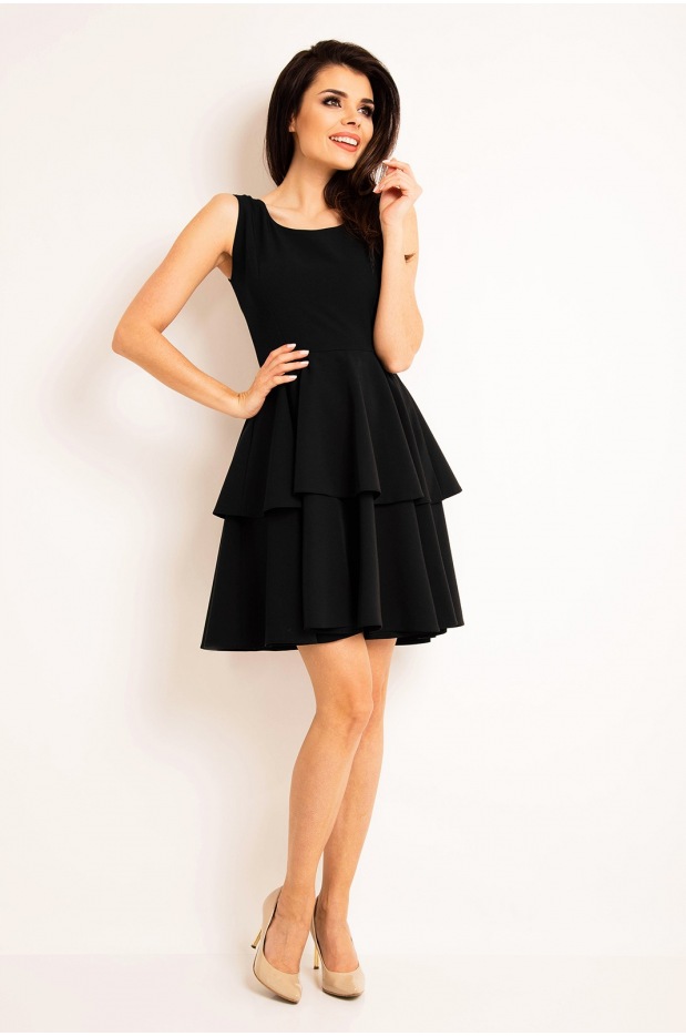 Elegancka sukienka rozkloszowana mini z falbanami, czarna - tył