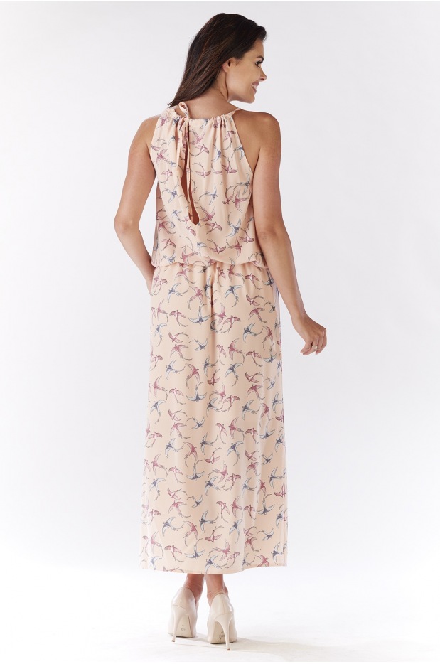 Luźna, letnia, zwiewna sukienka maxi z dekoltem halther, różowe ptaki - bok