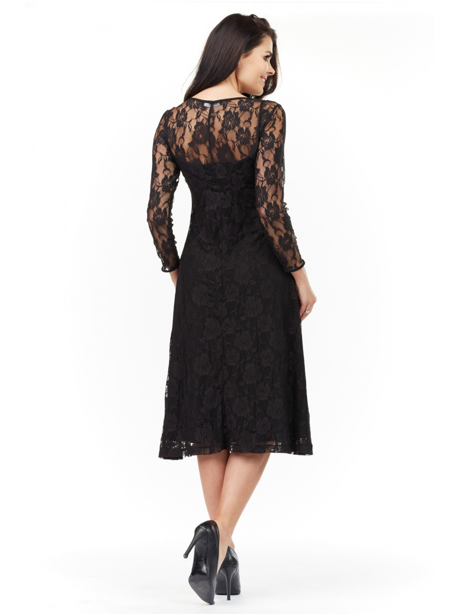 Elegancka, koronkowa sukienka rozkloszowana midi z długimi rękawami, czarna - bok
