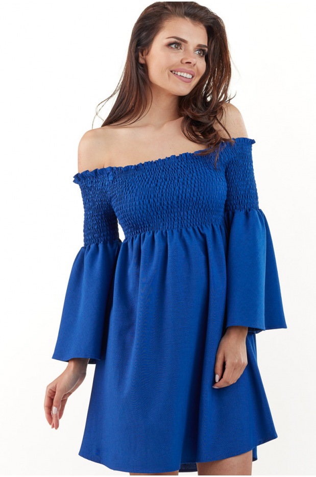 Letnia, zwiewna sukienka hiszpanka mini z długimi, szerokimi rękawami, niebieska - bok
