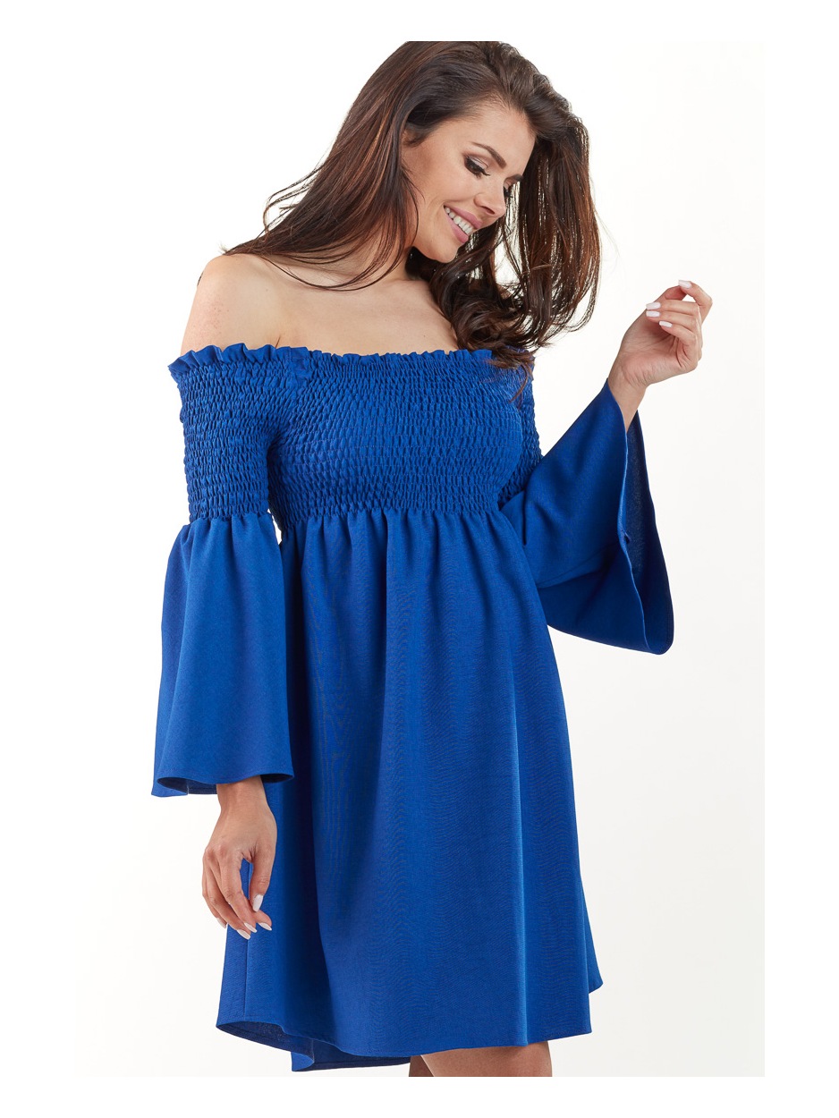 Letnia, zwiewna sukienka hiszpanka mini z długimi, szerokimi rękawami, niebieska - góra