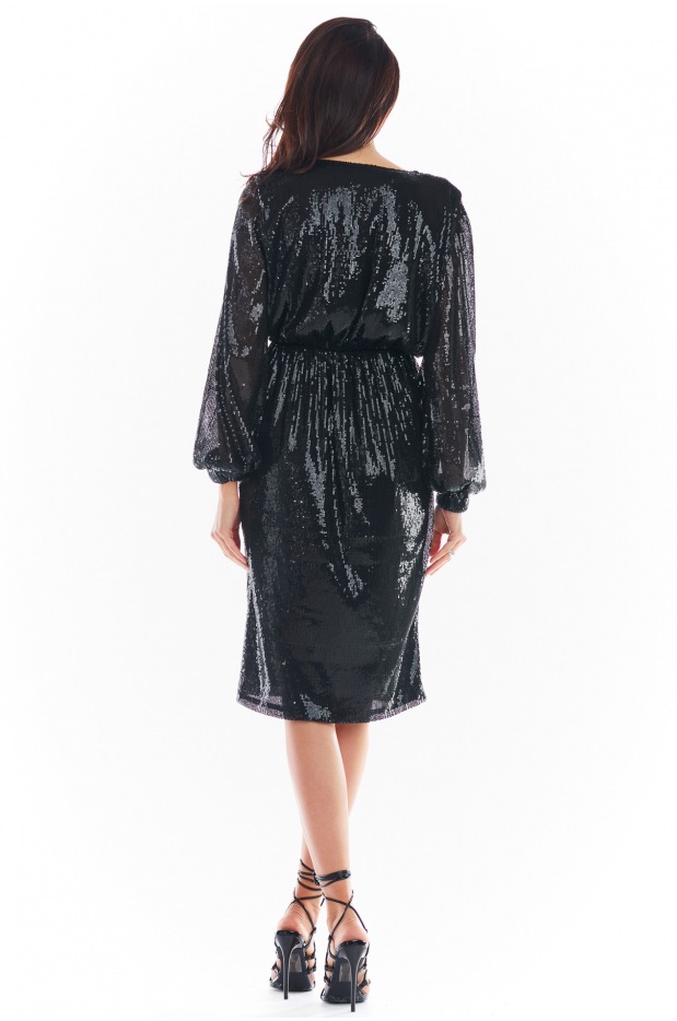 Asymetryczna, kopertowa sukienka cekinowa wieczorowa midi , czarna - tył