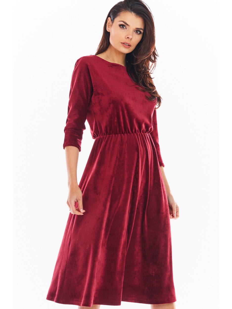 Sukienka Bordowa Pasja – Intensywność Koloru W Eleganckim Stylu - tył
