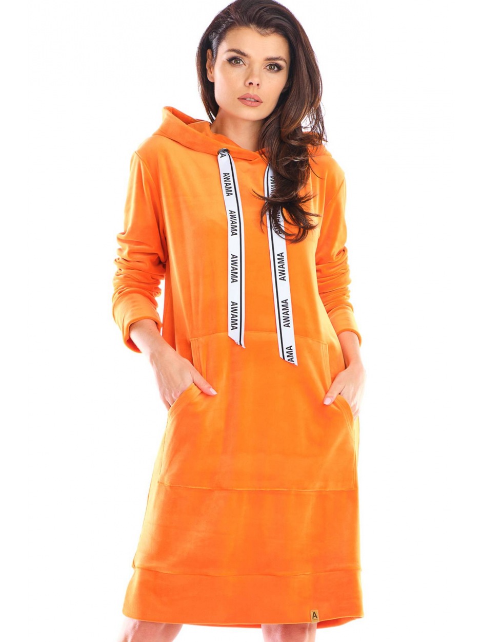 Sukienka Welurowa z Kapturem Pomarańczowa Żywiołowość – Kolorowy Akcent Energii - lewo