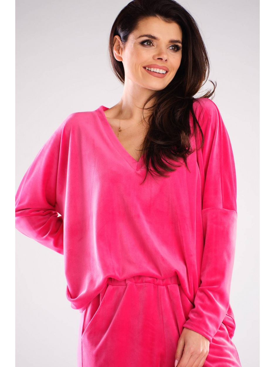 Różowa Ekstrawagancja - Intensywna Welurowa Bluza z Luźnym Krojem - przód