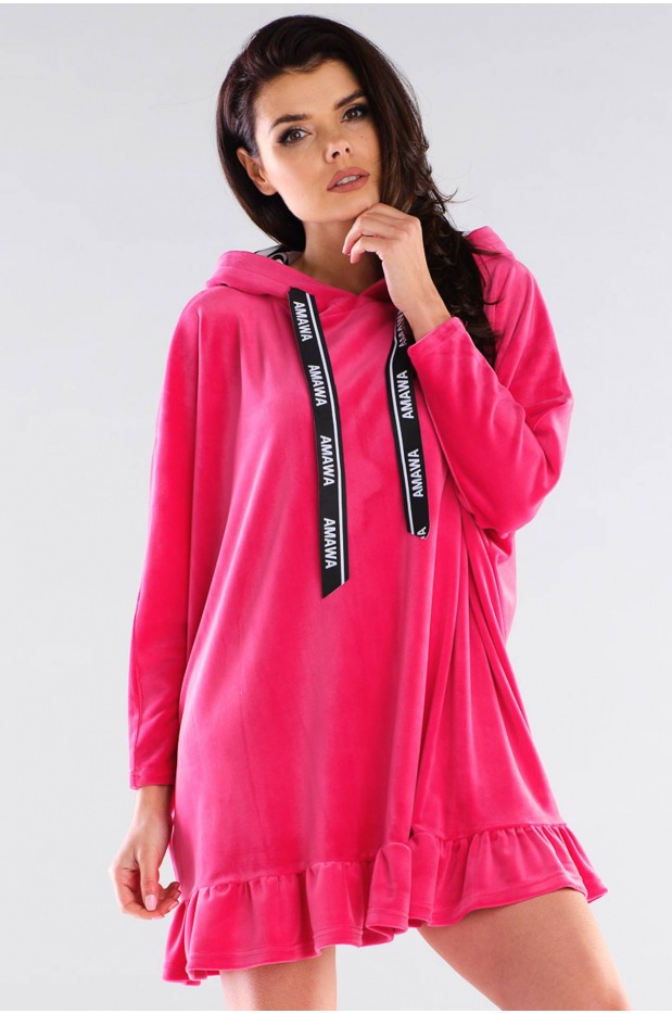 Oversizowa, kimonowa bluza welurowa z kapturem i falbaną, różowa - prawo