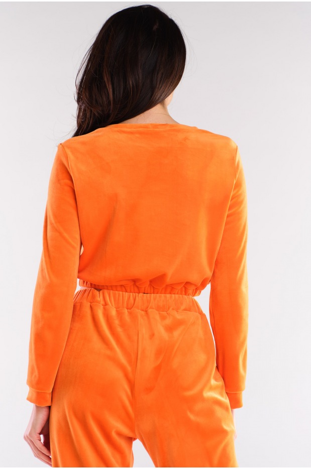 Dopasowana bluzka crop top z długimi rękawami z weluru, pomarańczowa - tył