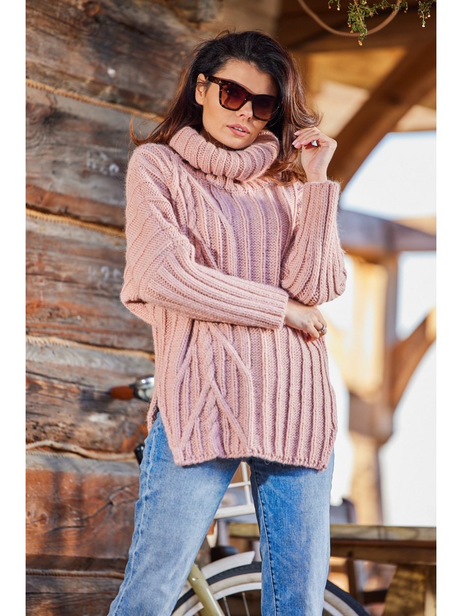 Oversizowy sweter z golfem, różowy - bok