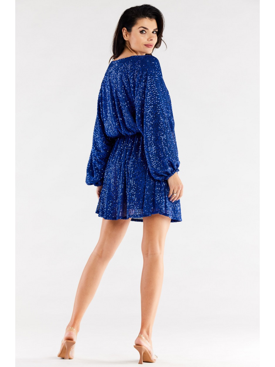 Oversizowa mini sukienka z cekinów z długimi rękawami, chabrowy niebieski - przód