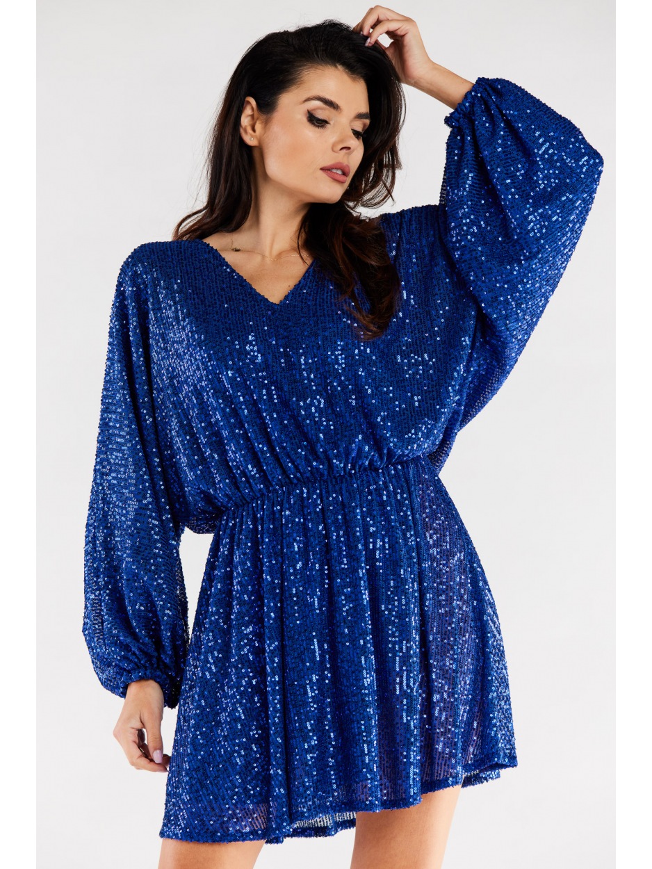 Oversizowa mini sukienka z cekinów z długimi rękawami, chabrowy niebieski - bok