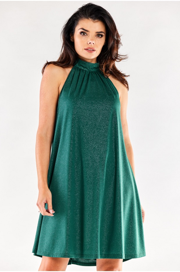 Trapezowa, brokatowa sukienka mini z półgolfem, butelkowa zieleń - tył