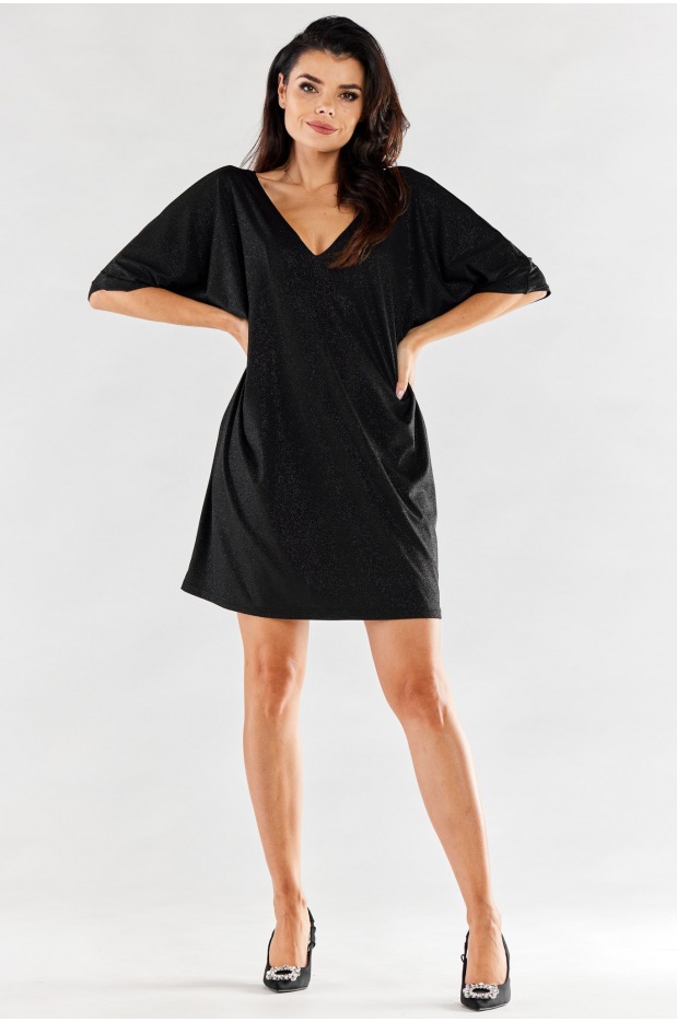 Brokatowa, oversizowa sukienka mini o luźnym fasonie i prostym kroju, czarna - tył