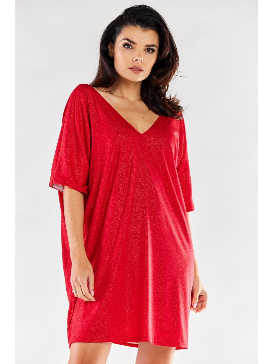 Brokatowa, oversizowa sukienka mini o luźnym fasonie i prostym kroju, czerwona - tył