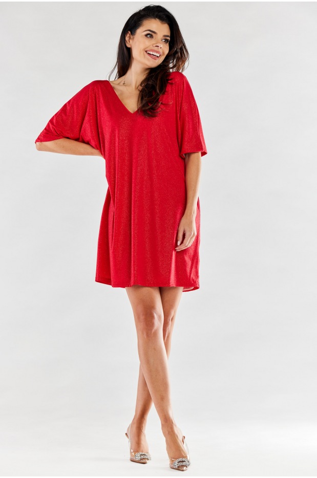 Brokatowa, oversizowa sukienka mini o luźnym fasonie i prostym kroju, czerwona - góra