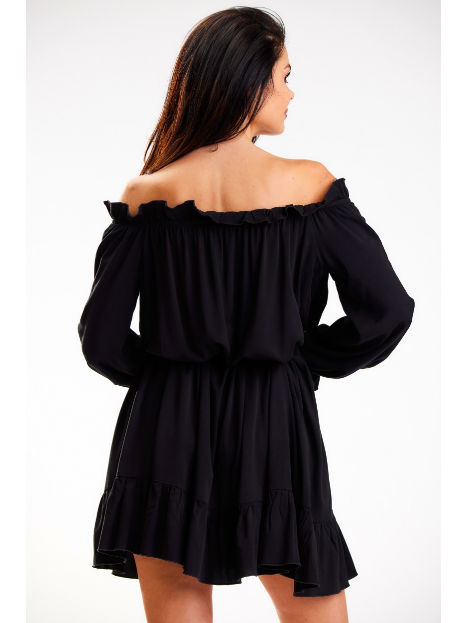 Trapezowa sukienka hiszpanka z falbaną i długimi rękawami z wiskozy, czarna - lewo