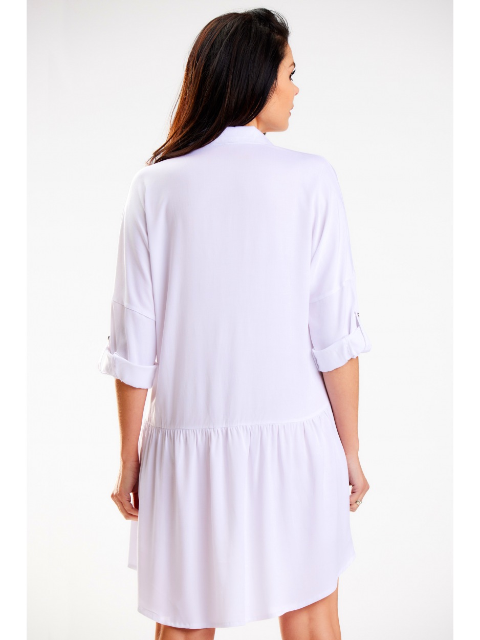 Sukienka koszulowa z wiskozy o luźnym fasonie, biała - prawo