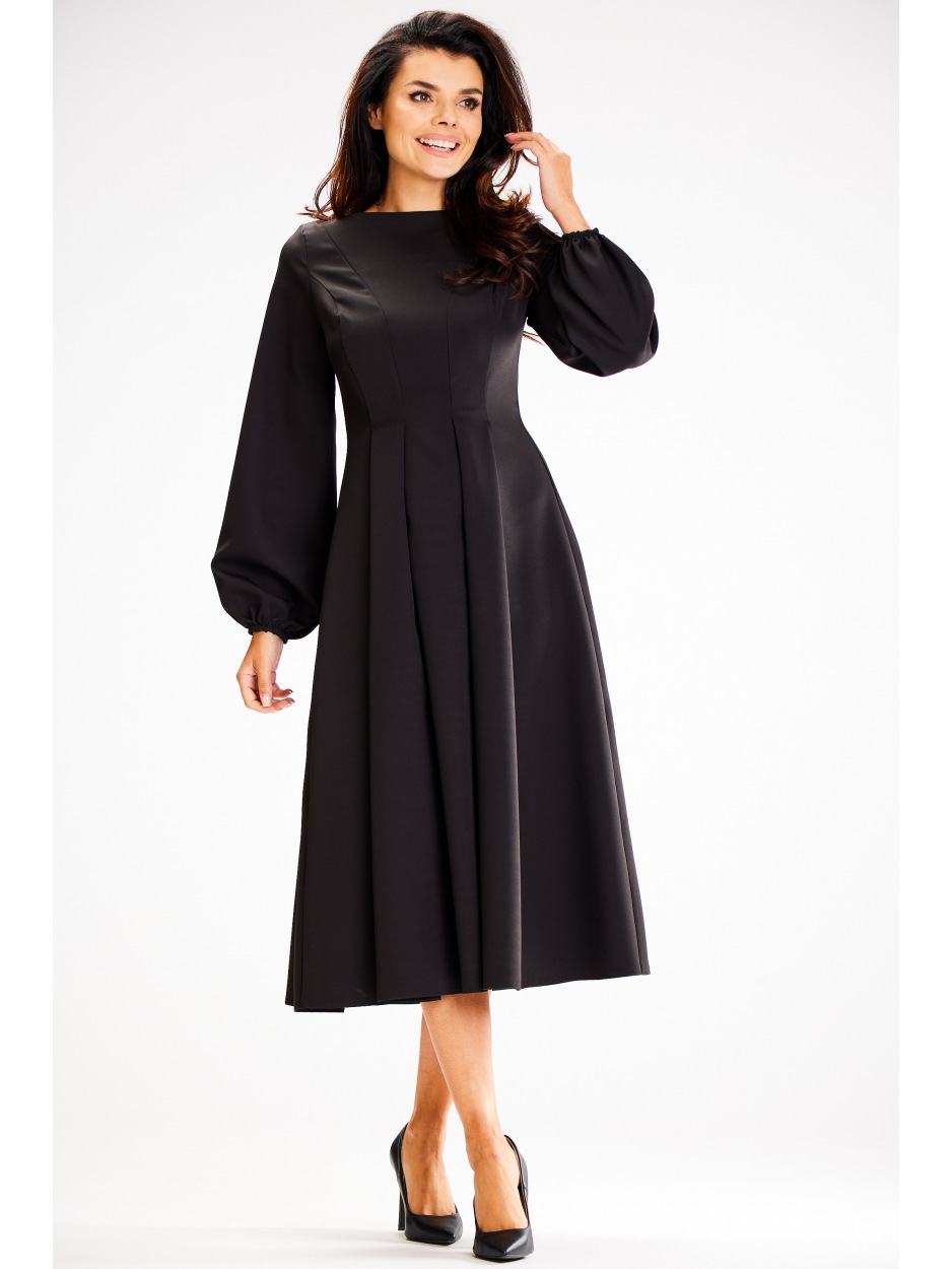 Elegancka sukienka midi z zaszewkami i długim rękawem, czarna - tył