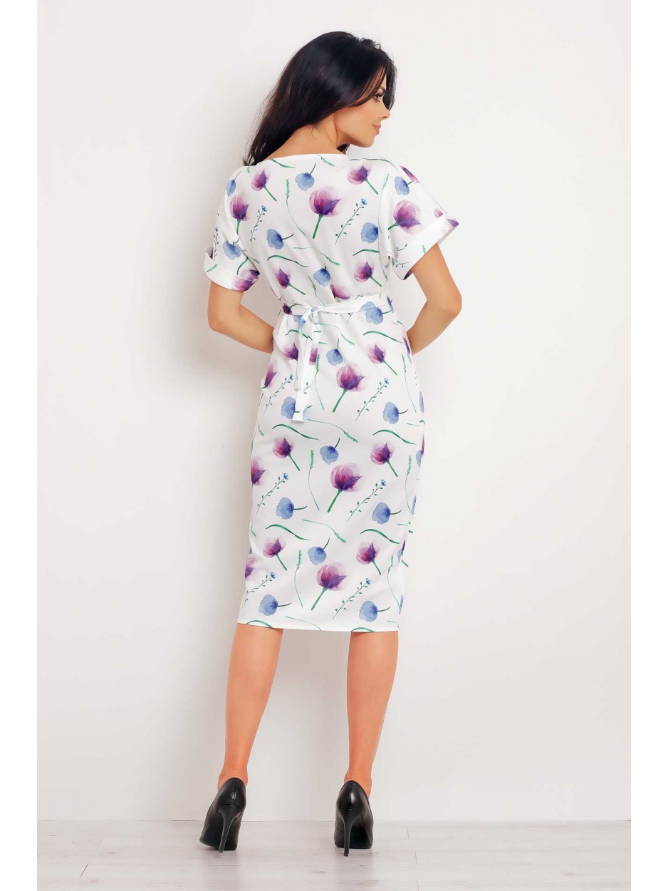 Kimonowa sukienka ołówkowa z krótkimi rękawami, fioletowe kwiaty - góra