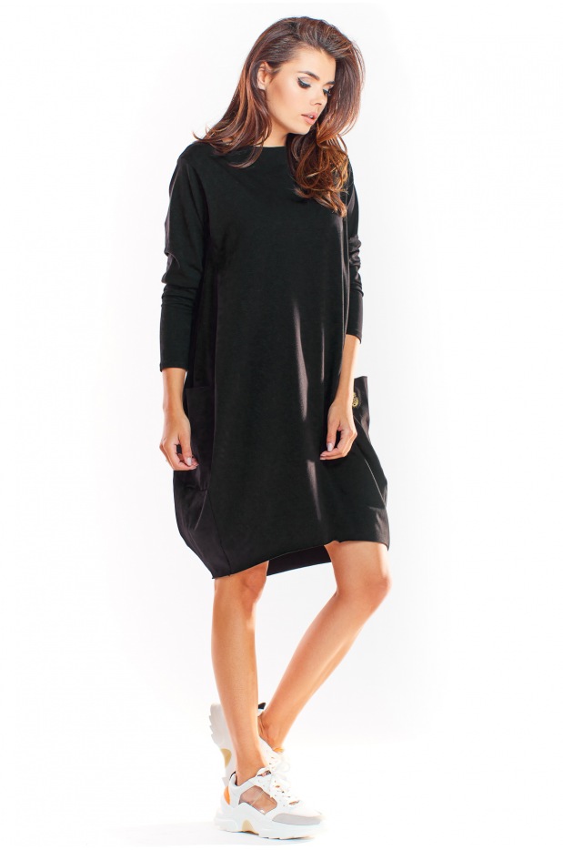 Oversizowa sukienka bombka z długimi rękawami z bawełnianej dzianiny, czarna - detal