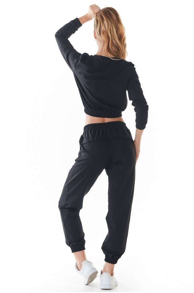 Bawełniane spodnie o luźnym kroju – czarne - lewo