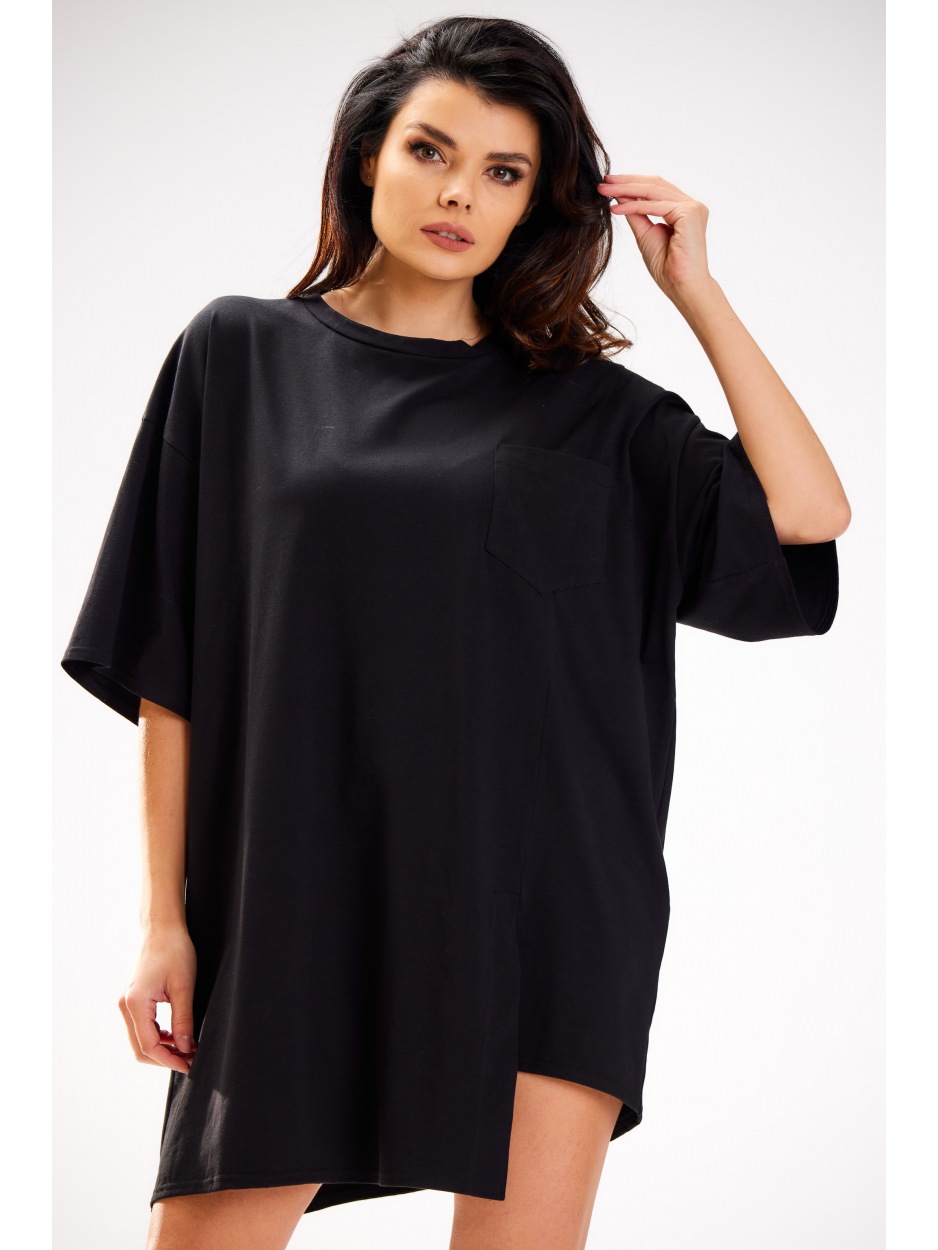 Oversizowa, sukienka mini t-shirtowa z krótkim rękawem, czarna - tył