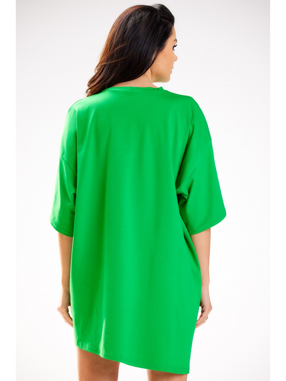 Oversizowa, sukienka mini t-shirtowa z krótkim rękawem, zielona - prawo