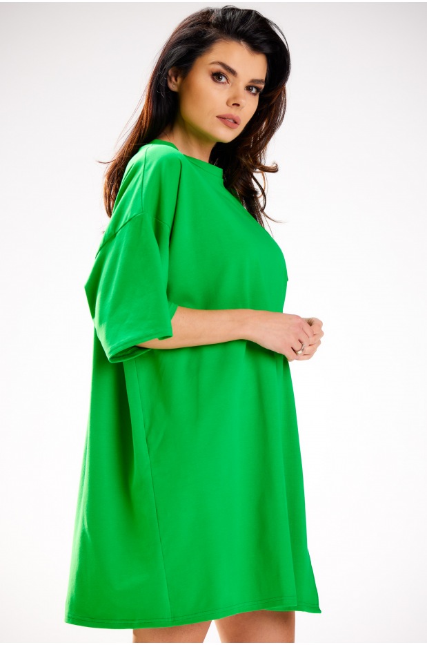 Oversizowa, sukienka mini t-shirtowa z krótkim rękawem, zielona - góra