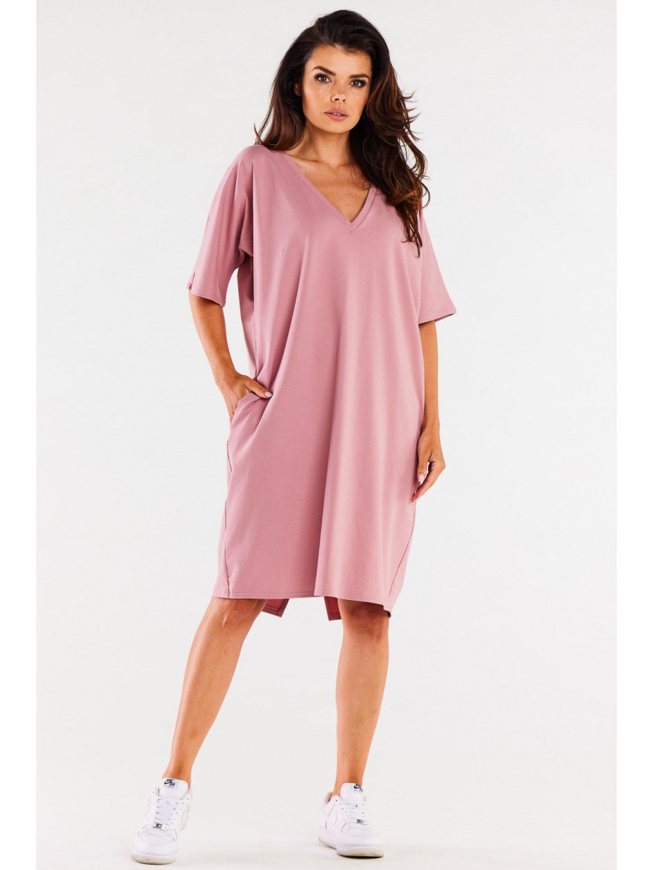 Luźna, oversizowa sukienka midi z dekoltem V, różowa - tył