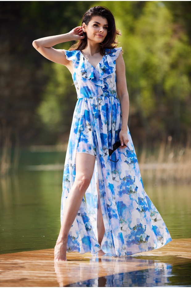 Sukienka maxi z dekoltem V z szyfonu, wzór niebieskie kwiaty - tył