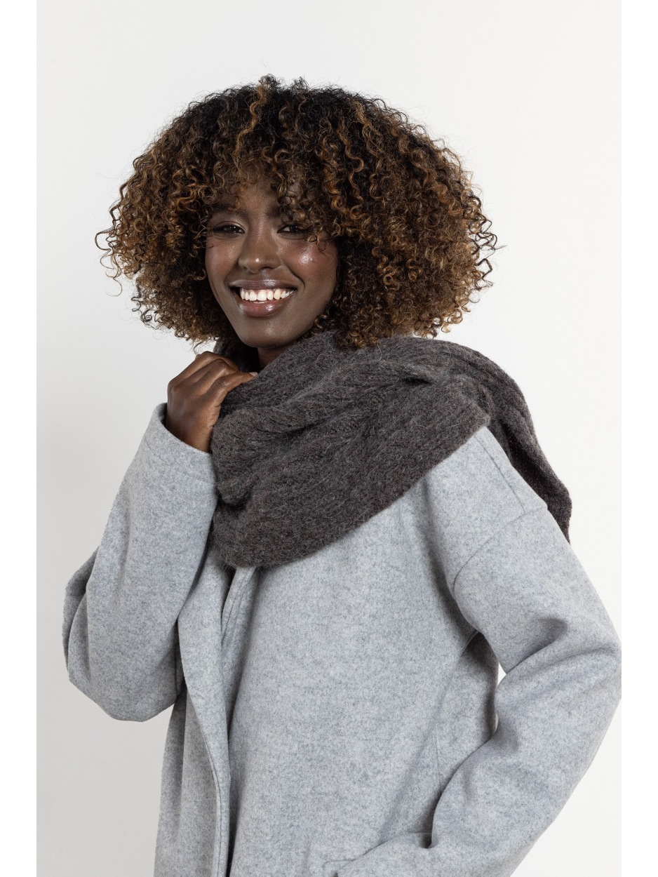 Ciepły, długi szalik z kid moherem i wełną – taupe - przód