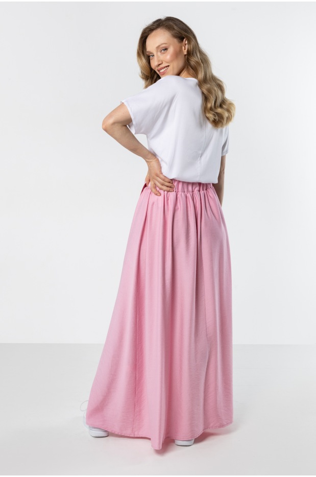 Różowa spódnica maxi z rozcięciem, wiązaniem w talii i gumką z tyłu - lewo